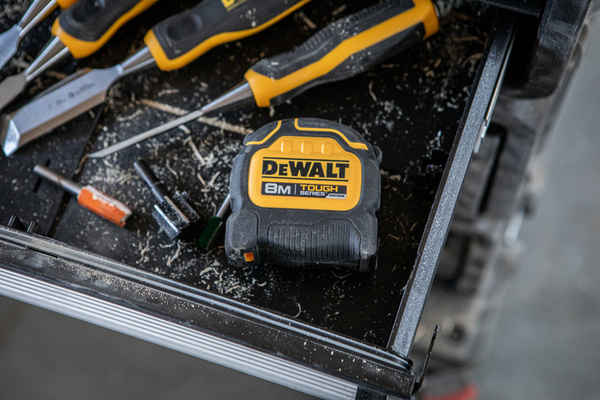 Miara zwijana DeWALT DWHT36928-0 o długości 8 m