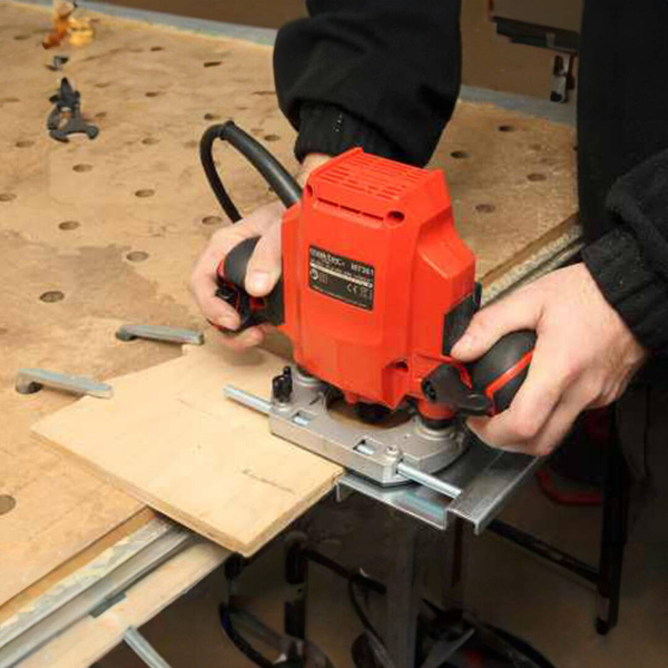 Frezarka górnowrzecionowa Maktec M3601