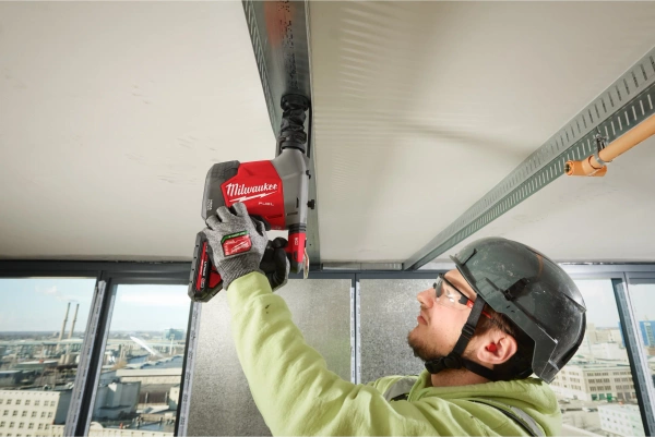 Młotowiertarka z odsysaczem SDS-Plus Milwaukee M18 FHAFOH16-0X