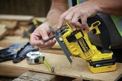 Akumulatorowa wyrzynarka Stanley Fatmax FMC650B (Solo)