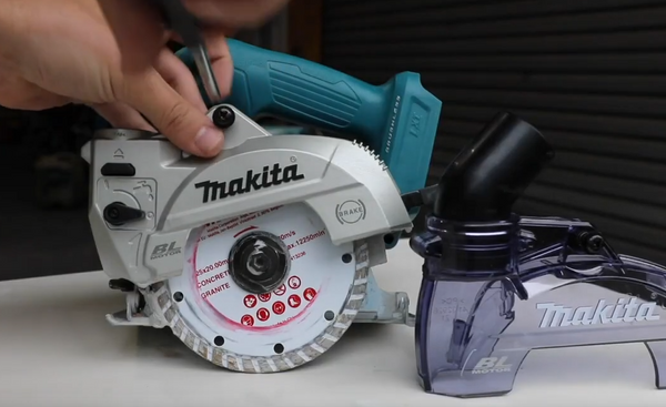 Akumulatorowa przecinarka 125 mm do glazury DCC501ZX1 Makita
