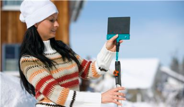 Skrobak do lodu i śniegu 15 cm GARDENA 03250-20