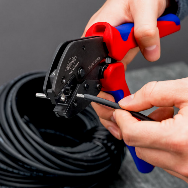 Szczypce do zagniatania z magazynkiem wymiennym KNIPEX MultiCrimp 97 33 03