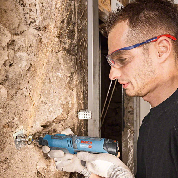 Multiszlifierka Bosch GRO 12V-35 + 2x2.0Ah + walizka