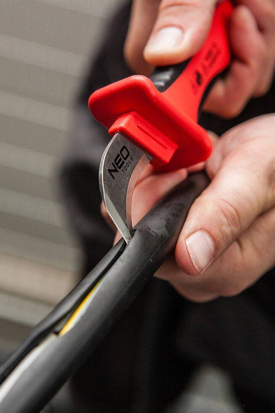 Nóż NEO Tools monterski 190 mm 1000V 01-551