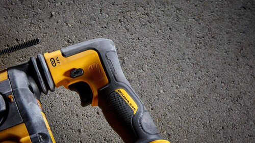 Młotowiertarka Dewalt DCH416NT