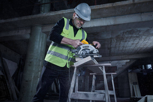 Pilarka tarczowa Dewalt DWE5615