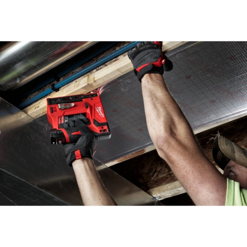 Zszywacz akumulatorowy Milwaukee M12 BST-0