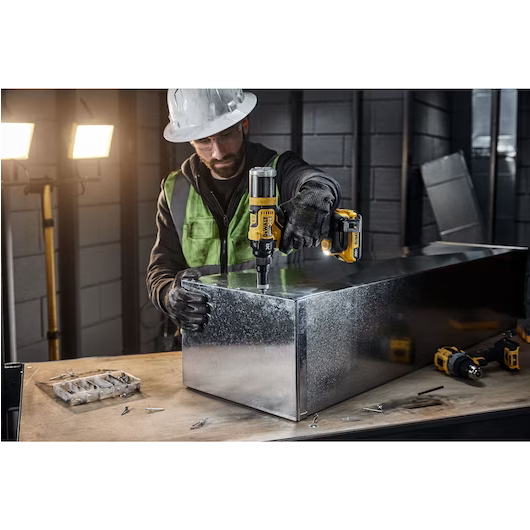 Nitownica Dewalt DCF403E1GT