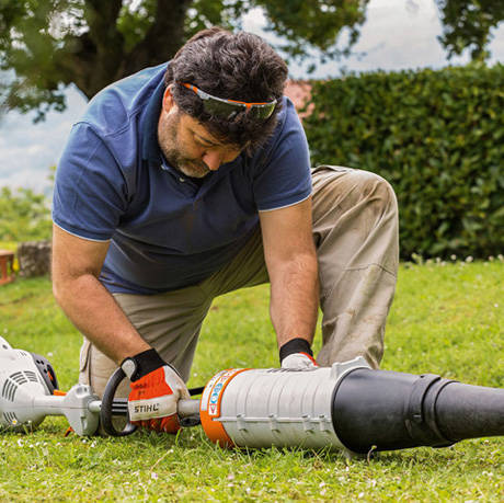 KombiMotor Stihl KM 56 R-CE z uchwytem obwiedniowym i ErgoStart