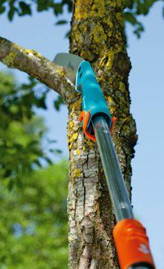 Piła ogrodowa 300 PP z trzonkiem teleskopowym 210 - 390 cm Combisystem GARDENA 08737-32