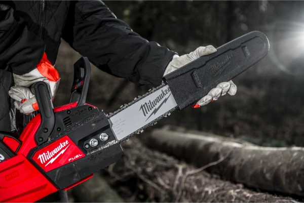Pilarka łańcuchowa akumulatorowa Milwaukee M18 FCHSC-122