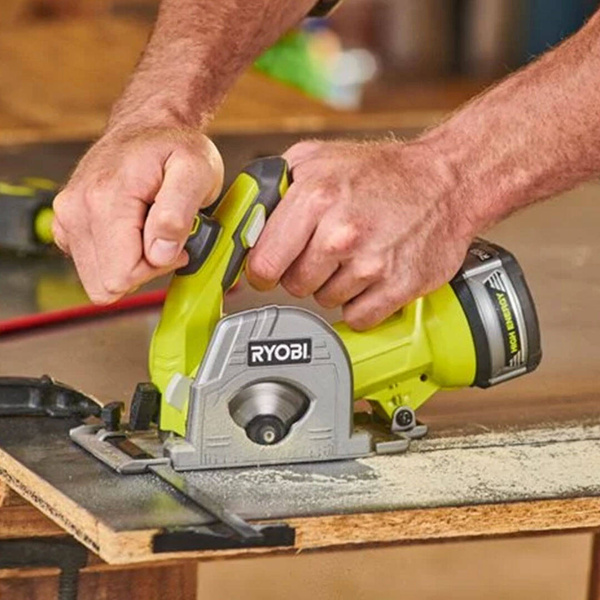 Pilarka tarczowa Ryobi R18MMS-120S