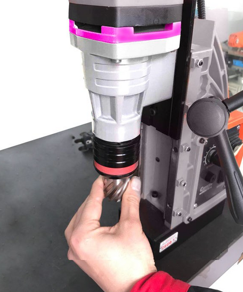 Wiertarka rdzeniowa, magnetyczna z bezstopniową regulacją prędkości obrotowej DM 35V Optimum 3071135