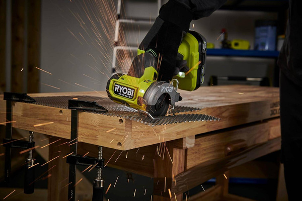 Mini pilarka Ryobi RCT18BL-0