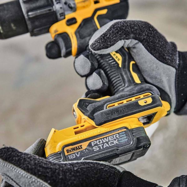 Wiertarko-wkrętarka Dewalt DCD805P2T