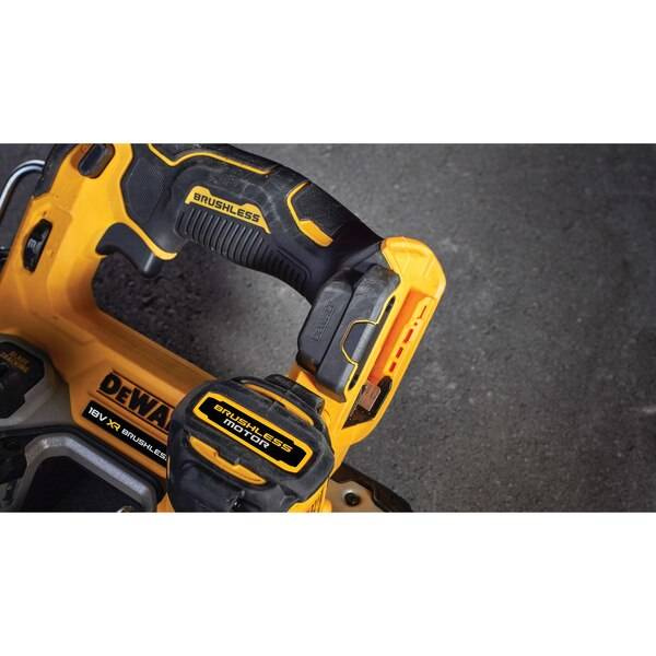 Pilarka taśmowa Dewalt DCS377E2T-QW