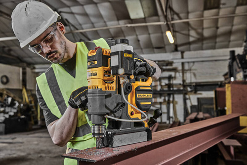 Wiertarka magnetyczna DeWALT DCD1623N