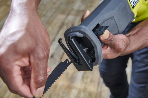 Pilarka szablasta Ryobi RRS18BL-0