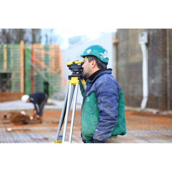 Niwelator optyczny NA 332