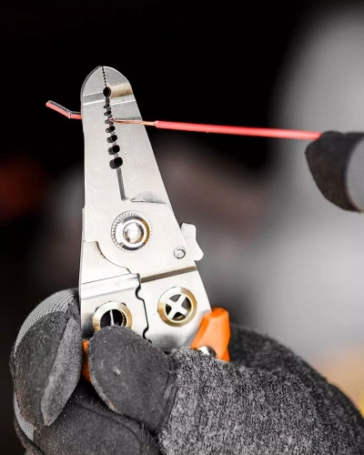 Szczypce do izolacji 6 w 1 NEO Tools 01-549