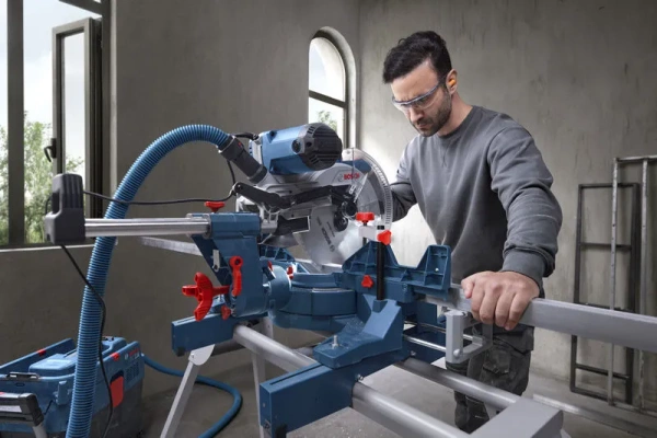 Ukośnica Bosch GCM 340-305 D Professional (0601B60000)