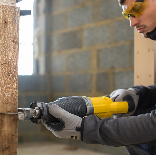 Pilarka szablasta Stanley Fatmax FME360