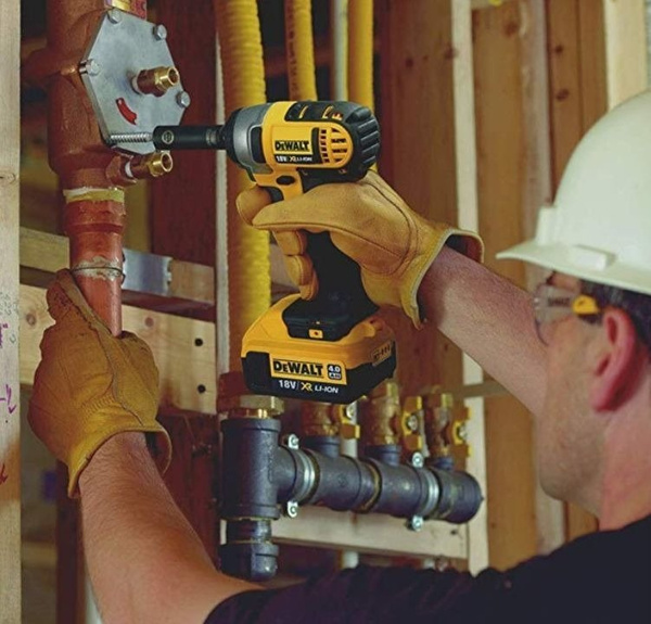 Klucz udarowy Dewalt DCF880N z adapterem