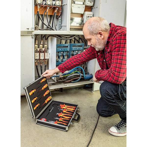 Zestaw szczypiec i wkrętaków NEO Tools 7szt. 1000V 01-235