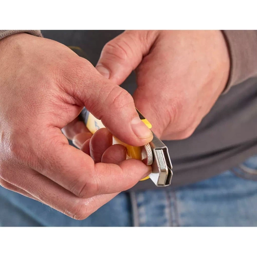 Nóż z wymiennymi ostrzami Stanley FatMax 0-10-481