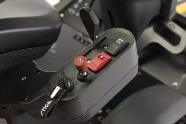 Kosiarka traktorek Stiga Park 500 W (2F6120645/ST2P)