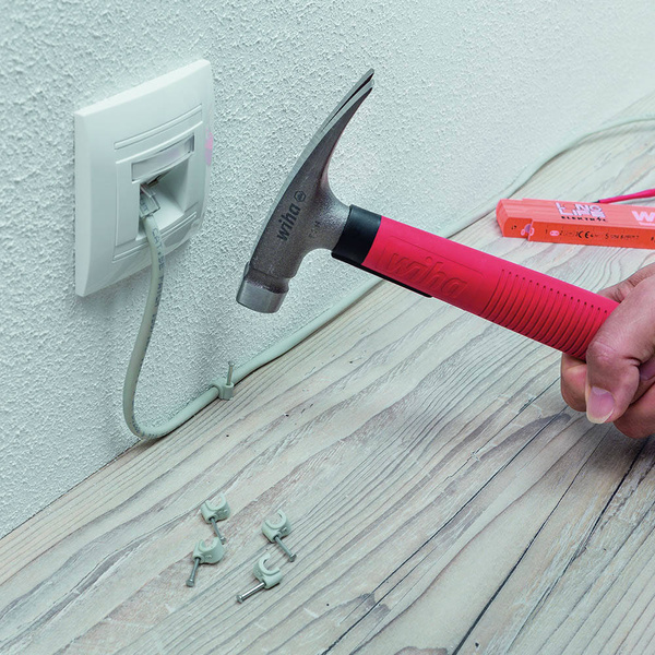 Młotek dla elektryka Wiha 42071