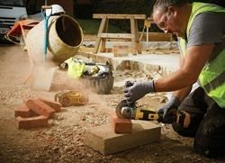 Szlifierka kątowa Stanley Fatmax FMC761B