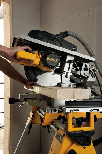 Pilarka wielofunkcyjna stołowa/ukośnica Dewalt D27113