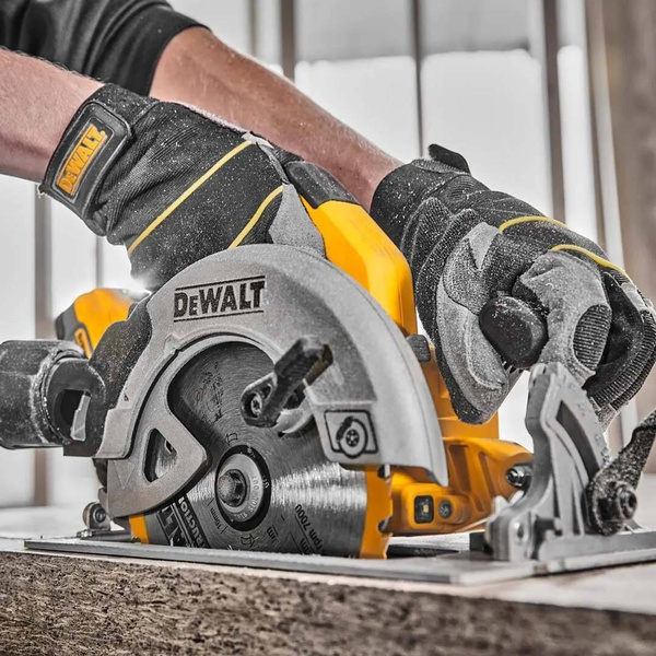 Pilarka tarczowa Dewalt DCS570H2T