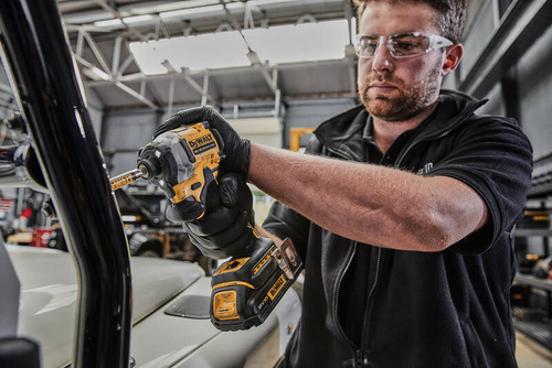 Zakrętarka Dewalt DCF850D1G