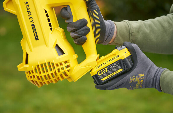 Dmuchawa do liści Stanley Fatmax SFMCBL714M1-QW