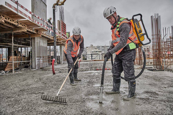 Wibrator do betonu Dewalt DCPS310N