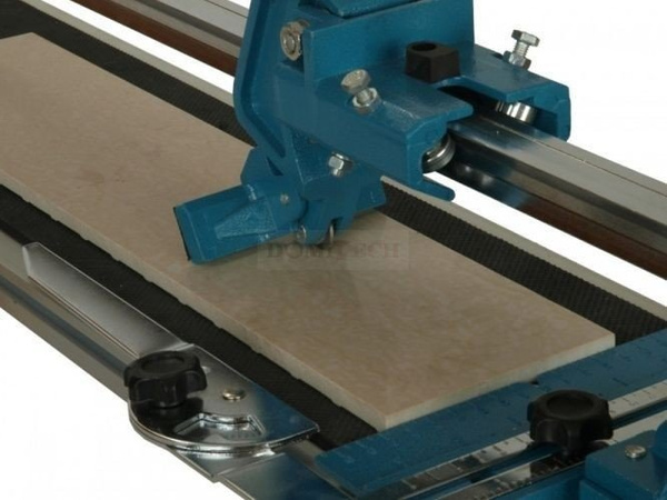 Dedra 1151 ręczna przecinarka do płytek 70 cm aluminiowa podstawa