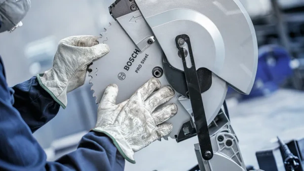 Tarcza pilarska Bosch PRO Steel 254×2,2×25,4 mm, T52 2608844867