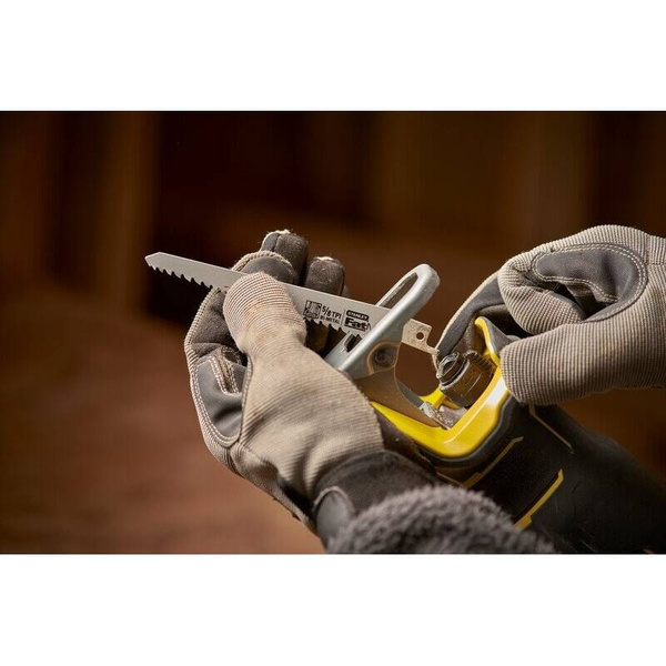 Pilarka szablasta Stanley Fatmax SFMCS310D2K