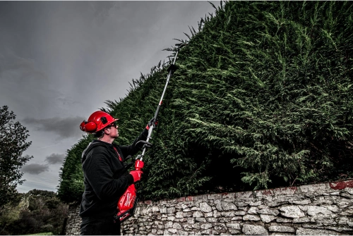 Nożyce do żywopłotu Milwaukee M18 FOPH-HTA przystawka QUIK-LOK