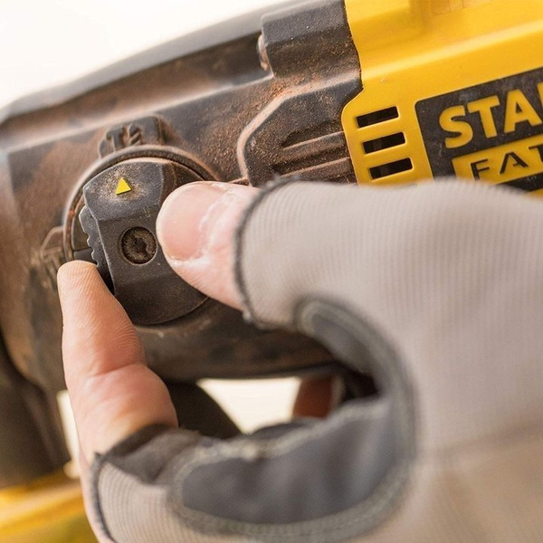 Akumulatorowa młotowiertarka SDS-Plus FMCD900M2T-QW Stanley Fatmax 18 V 2 x 4,0 Ah