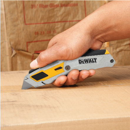 Nóż uniwersalny z ostrzem chowanym i zamkiem ryglowym DWHT0-10296 DeWALT