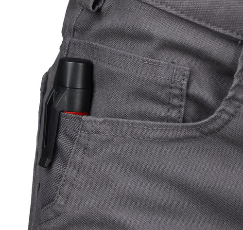 Bezdotykowy detektor napięcia z podwójnym zakresem i latarką Milwaukee NCVDDF