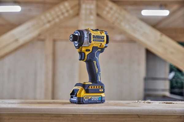 Zakrętarka Dewalt DCF860E2T