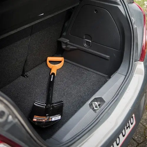 Saperka samochodowa Fiskars 1066715