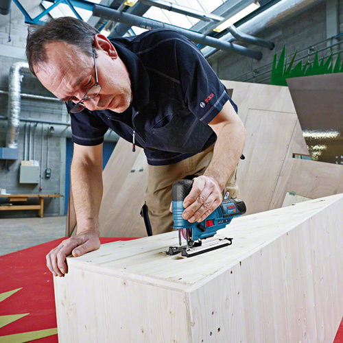 Wyrzynarka Bosch GST 12V-70