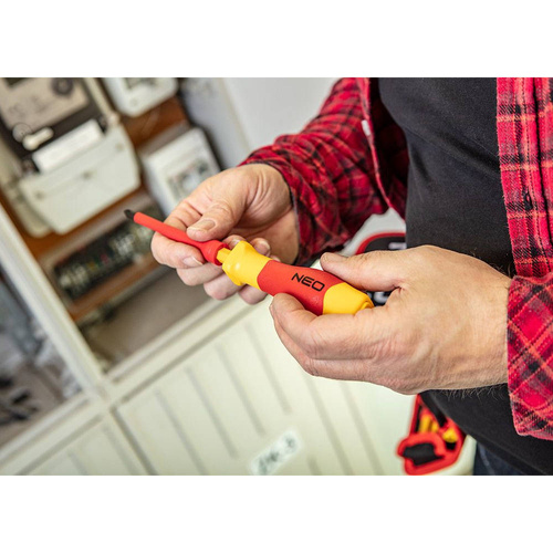 Końcówki wkrętakowe z uchwytem NEO Tools 1000V 12szt. 01-308