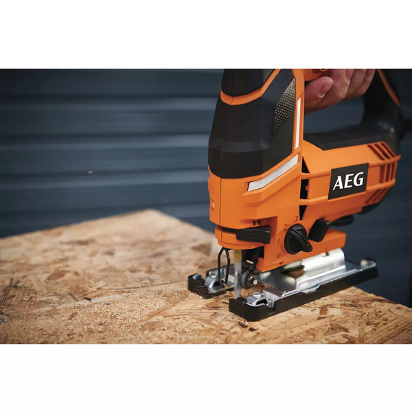 Wyrzynarka AEG STEP100X